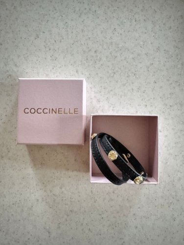 NÁRAMEK COCCINELLE C-ME STUDS noir