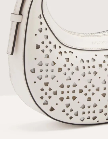 KABELKA COCCINELLE WHISPER COWHIDE PERFOREE blanco