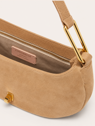 Coccinelle Magie Suede Patch Medium – béžová
