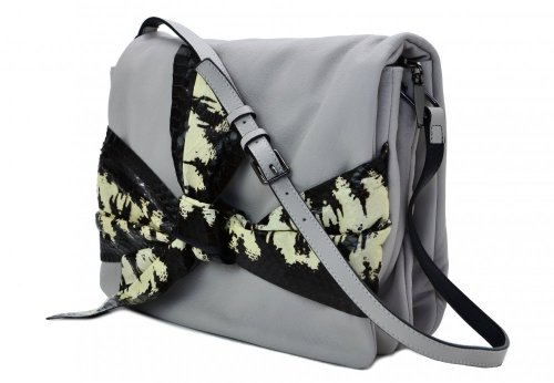 Coccinelle kožená kabelka Isaline – off white